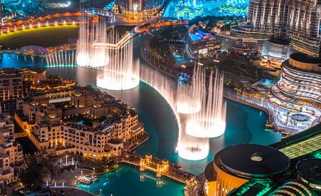 Vodní a světelná show dubajských fontán