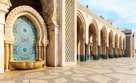 Fontána u mešity Hassana II. v Casablance