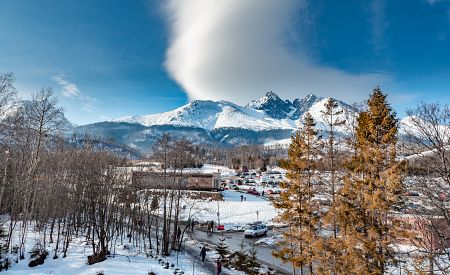 Zimní kouzlo Tatranské Lomnice ve Vysokých Tatrách
