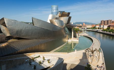 Úžasné Guggenhaimovo muzeum v Bilbau