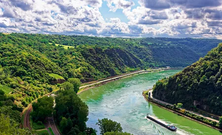 Údolí Loreley považovavné za nejromantičtější místo v Německu