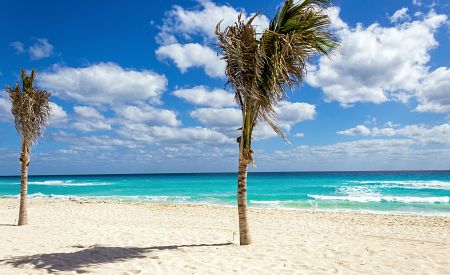 Nekonečné písečné pláže v Cancúnu