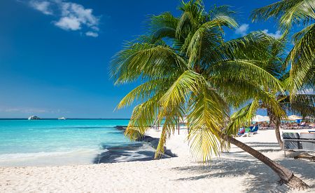 Dopřejte si bělostné písečné pláže v Cancúnu…