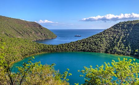Darwinova laguna na ostrově Isabela – místo jako stvořené pro skvělý výhled…