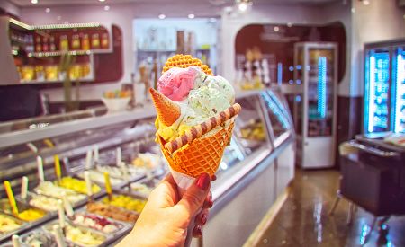 Vyhlášená italská zmrzlina v jedné z nejlepších cukráren v Římě. Ochutnejte!