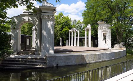 Pozůstatky antických lázní v parku Lazieńki