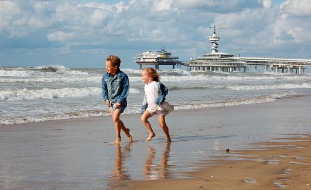 Dětské hrátky na plážích Scheveningenu