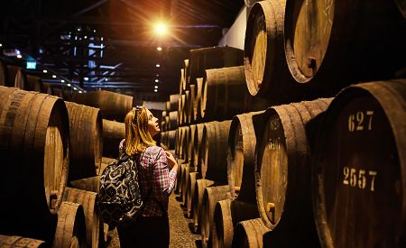 Návštěva sklepů a degustace vína – zážitek pro Porto jako stvořený! 