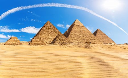 Pyramidy v Gíze – jeden ze sedmi divů světa