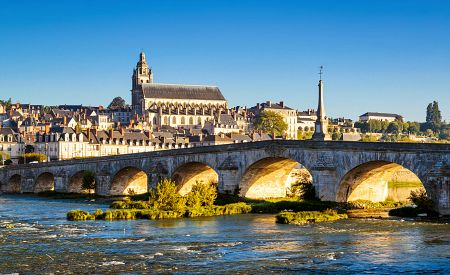 Kouzelné panorama městečka Blois