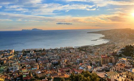 Úžasný výhled na Neapol