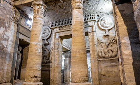 Nahlédnutí do tajemných katakomb Kom Al Shukafa ve slavné Alexandrii