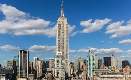 Impozantní budova Empire State Building v New Yorku