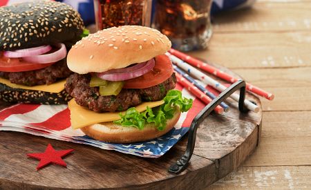 Jedinečný americký hamburger v New Yorku… Dáte si?