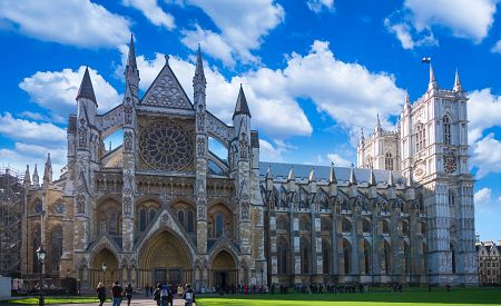 Působivý exteriér známého londýnského opatství Westminster Abbey