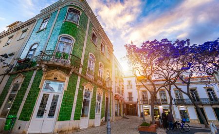 Půvabné historické náměstí v centru Lagosu