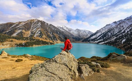 Výhledy na kazašské jezero Issyk, které vám vezmou dech…