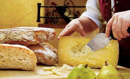 Lahodný sýr Pecorino vyráběný z ovčího mléka – sardinská specialita