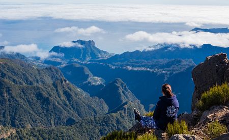 Vychutnejte si výhledy na Madeiru z Pico do Areeiro…