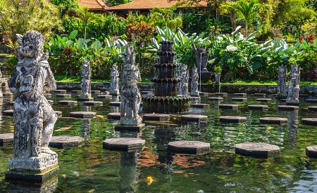 Královské vodní zahrady Tirta Gangga