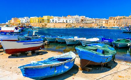 Působivý starý přístav v Gallipoli