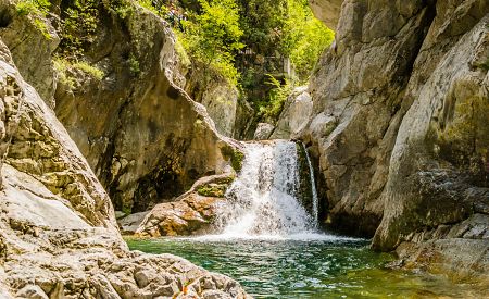 Okouzlující příroda soutěsky Enipeas