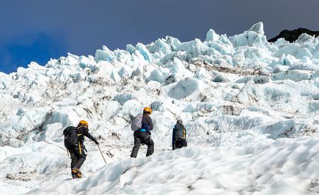 Túra mezi ledovými útvary ledovce Falljökull