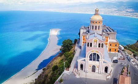 Svatyně Černé Madony – poutní místo v Tindari