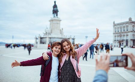 Lisabonské náměstí Praça do Comércio nabízí skvělé kulisy pro fotografování…