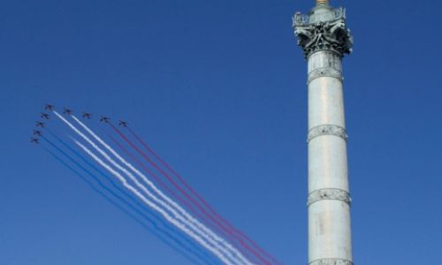 Letecká přehlídka ku příležitosti národního svátku Den Bastily