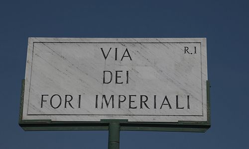 Po skončení 2. světové války byla ulice přejmenována na Via dei Fori Imperiali