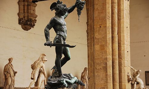 Perseus s hlavou Medúzy - socha Benvenuta Celliniho
