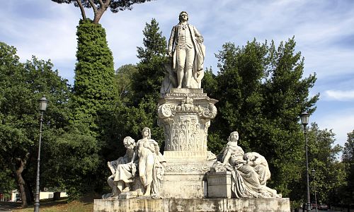 Goethova socha v parku