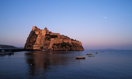 Aragonský hrad - jedna z dominant ostrova Ischia