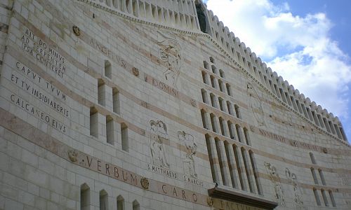Fasáda kostela Zvěstování v Nazaretu