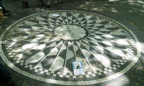 Mozaika Imagine na památku Johna Lennona ve Strawberry Fields