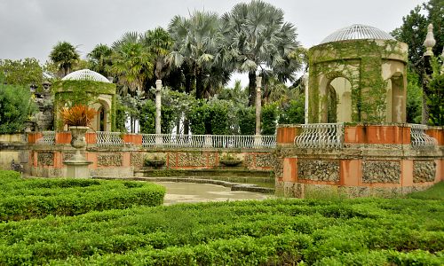 Zahrady u Vizcaya Museum