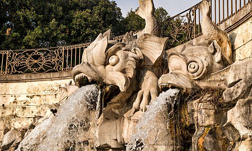 Královský park je plný působivých fontán