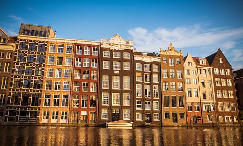 Typické domy v Amsterdamu