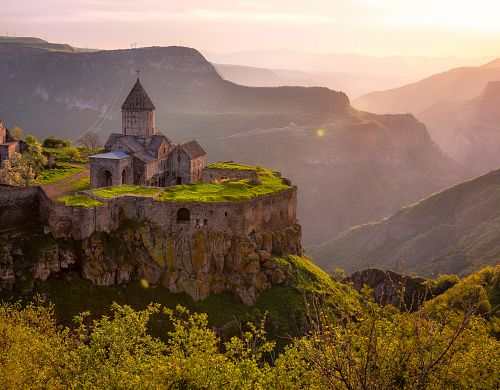 Okruh Arménií + JEZERO SEVAN + OCHUTNÁVKA KOŇAKU ARARAT A VÍNA 