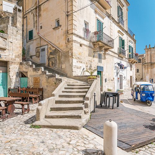 Nahlédnutí do života ve skalním městě Matera