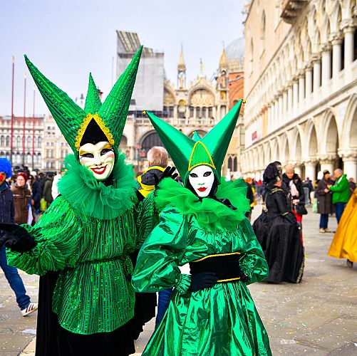 Nasávání atmosféry benátského karnevalu