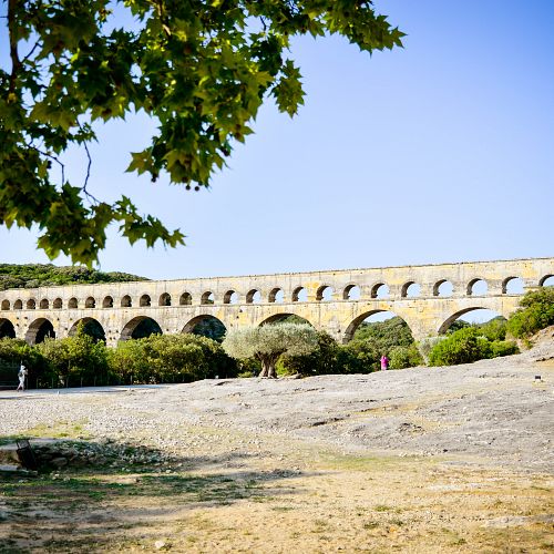 Procházka po římském akvaduktu v Pont du Gard