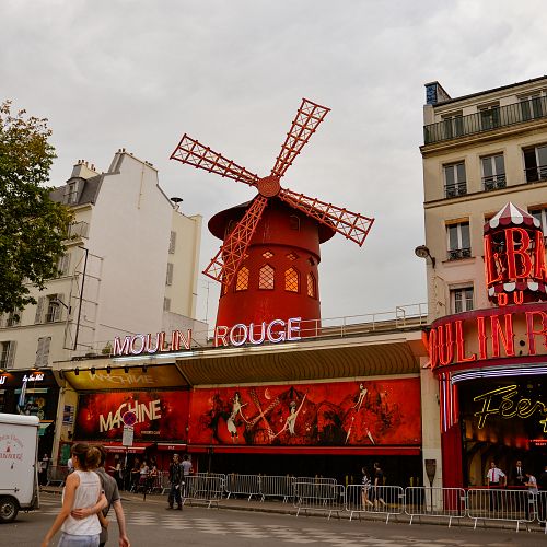 Návštěva kabaretu Moulin Rouge