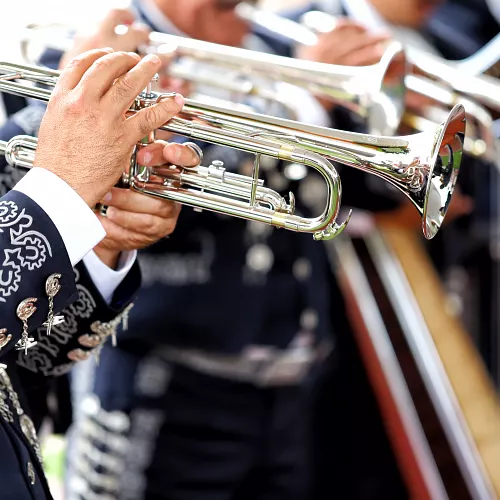 Zábava s místními mariachi