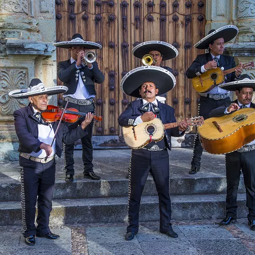 Zábava s místními mariachi