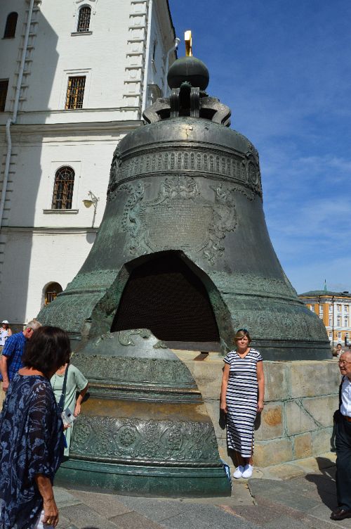 Ivanovské náměstí a největší zvon na světě v Kremlu