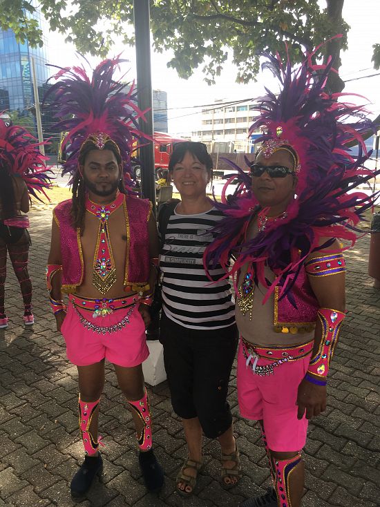 Kazdorocni karneval na Trinidad a Tobago ,jedinecny zazitek , zazijete paletu barev, kostymu , tance a hudby
