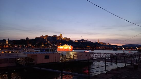 Každá další cesta mi dá spoustu nových zážitků a změnu myšlění. Mám ráda objevování nových míst a poznávání památek. Cesta do Budapešti mi dala hlavně zlepšení nálady a odpočinek toulkami ulicemi města. Už teď se těším na další dovolenou.