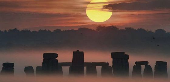 Oslava letního slunovratu, Stonehenge